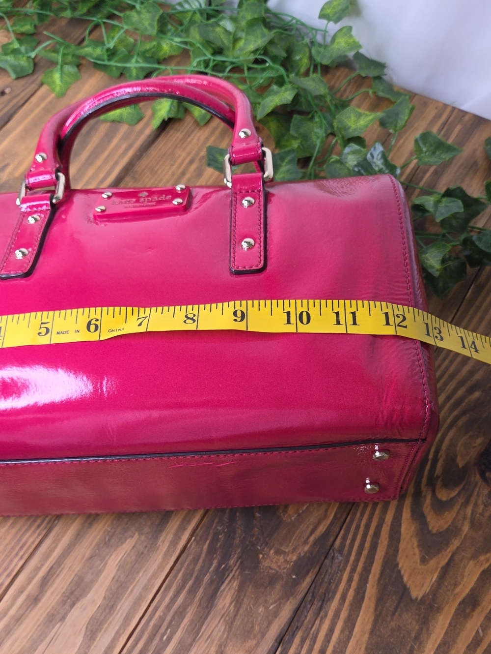 kate spade. Hot Pink Patent Leather Satchel with Gold Hardware. Beautiful - Picture 12 of 16